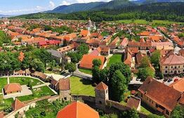 Casa 4 camere,suprafata utila 135mp , teren 610 mp Cristian