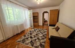 Apartament 3 camere, 70 mp, balcon, zona Piata Hermes