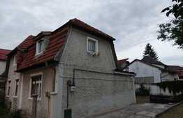 Casa 5 camere, 140 mp, 384 mp teren, zona Centrul Civic