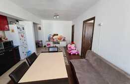 Apartament 2 camere, etaj intermediar, balcon 9 mp, zona Terra