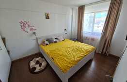 Apartament 2 camere, etaj intermediar, balcon 9 mp, zona Terra