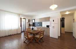 Apartament 3 camere, gradina 100mp, boxa, parcare, zona Subcetate.