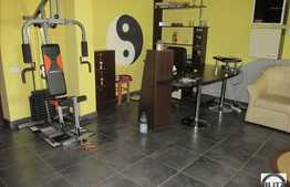 Apartament cu 2 camere decomandate, 56 mp, plus garaj, zona Baumax