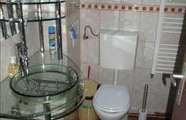 Apartament cu 2 camere decomandate, 56 mp, plus garaj, zona Baumax