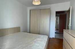 Apartament de 3 camere, balcon, 65mp, zona Pod Calvaria
