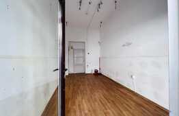 Spatiu comercial, 13 mp, vitrina la strada, vad foarte bun, Ultracentral