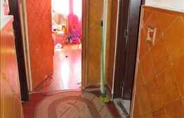 Apartament 4 camere decomandate, 85 mp utili, balcon, zona Billa!