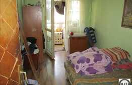 Apartament 4 camere decomandate, 85 mp utili, balcon, zona Billa!