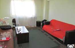 Apartament 4 camere decomandate, 85 mp utili, balcon, zona Billa!