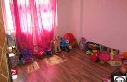 Apartament 4 camere decomandate, 85 mp utili, balcon, zona Billa!