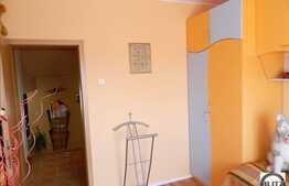 Apartament cu 3 camere, decomandat, spatios, cu finisaje moderne