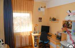 Apartament cu 3 camere, decomandat, spatios, cu finisaje moderne