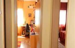 Apartament cu 3 camere, decomandat, spatios, cu finisaje moderne