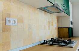 Apartament de 2 camere, 60 mp, garaj, boxa, zona Scala Center