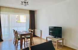 Apartament de 2 camere, 60 mp, garaj, boxa, zona Scala Center