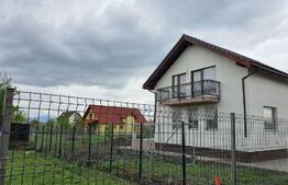 Casa de 115 mp, 4 camere, 420 mp, zona Sanpetru