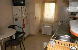 De vanzare 4 camere decomandate, 80 mp, 2 balcoane, zona strazii Plopilor!