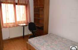 De vanzare 4 camere decomandate, 80 mp, 2 balcoane, zona strazii Plopilor!