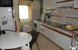 De vanzare 4 camere decomandate, 80 mp, 2 balcoane, zona strazii Plopilor!