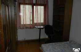 De vanzare 4 camere decomandate, 80 mp, 2 balcoane, zona strazii Plopilor!