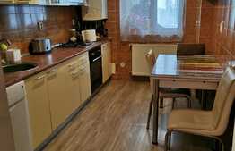 Apartament 2 camere, decomandat, 54 mp, loc de parcare, zona Terra