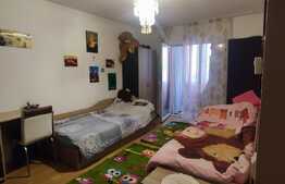 Apartament 2 camere, decomandat, 54 mp, loc de parcare, zona Terra