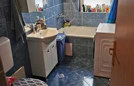 Apartament 2 camere, decomandat, 54 mp, loc de parcare, zona Terra