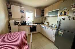 Apartament de 4 camere, 80 mp, etaj intermediar, zona Titulescu