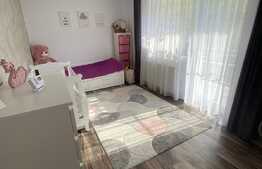 Apartament 3 camere, 70 mp, etaj intermediar, zona Vivo