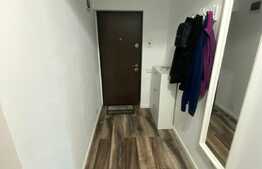 Apartament 3 camere, 70 mp, etaj intermediar, zona Vivo