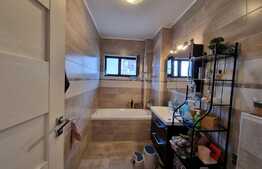 Apartament de 3 camere, 63 mp, etaj intermediar, Borhanci