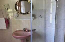 Vila cu 7 camere, 400 mp, teren 3500mp, zona Bran