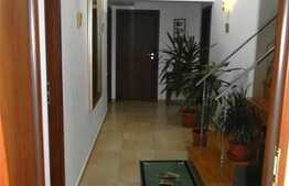 3 camere de vanzare, 120 mp utili, mansarda. Pret OPORTUN! Zona linistita