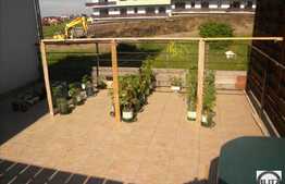 Vanzare apartament cu 2 camere , terasa 28 mp si cu loc parcare, zona Oncos