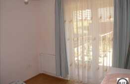 Vanzare apartament cu 2 camere , terasa 28 mp si cu loc parcare, zona Oncos