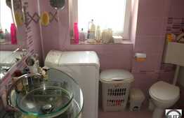 Vanzare apartament cu 2 camere , terasa 28 mp si cu loc parcare, zona Oncos