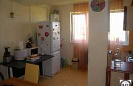 Vanzare apartament cu 2 camere , terasa 28 mp si cu loc parcare, zona Oncos