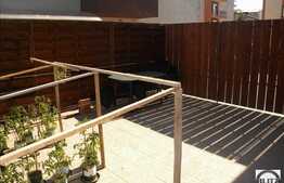 Vanzare apartament cu 2 camere , terasa 28 mp si cu loc parcare, zona Oncos