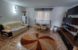 Apartament de 4 camere, 100 mp, gradina si parcare, zona Campului