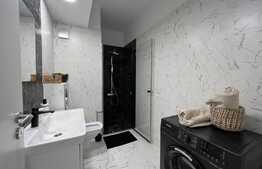 Apartament 2 camere, 41 mp, parcare, mobilat,  zona Golden Tulip 