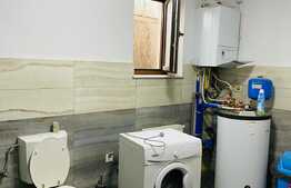 Casa de 8 camere, 240 mp, parcari, zona Bucium
