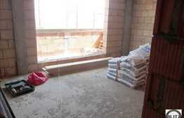 Vanzare 3 camere, 56 mp utili, zona Diana, semifinisat, terasa, cu panorama