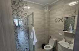 Apartament 3 camere, 70mp, parcare, bloc nou, zona Teilor