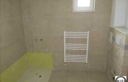 Apartament 3 camere de vanzare, 78.56 mp utili, zona V. Garbaului, cu garaj