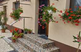 Casa de 4 camere, 123 mp, teren 1119 mp, zona Podu Oltului