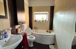 Casa de 4 camere, 200 mp, teren 750 mp, zona Bartolomeu