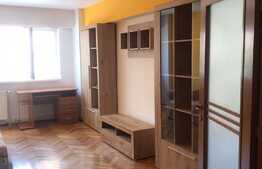 Apartament 4 camere, 90mp, decomandat, zona Racadau