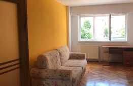 Apartament 4 camere, 90mp, decomandat, zona Racadau