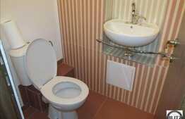 Vanzare apartament 4 camere, 81 mp utili, zona Piata Flora, cu boxa