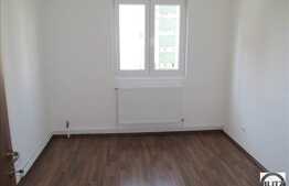 Vanzare apartament 4 camere, 81 mp utili, zona Piata Flora, cu boxa